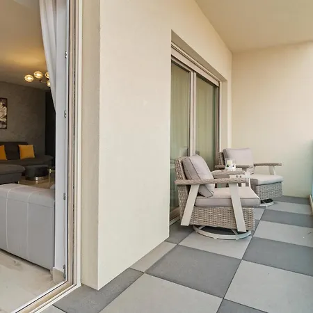 Marina Surf Heaven *